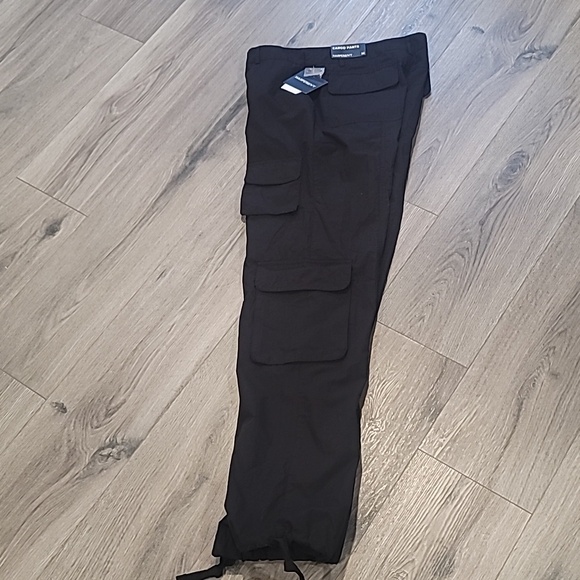 Womens Harper&Ivy Black Cargo Pants - Picture 5 of 5